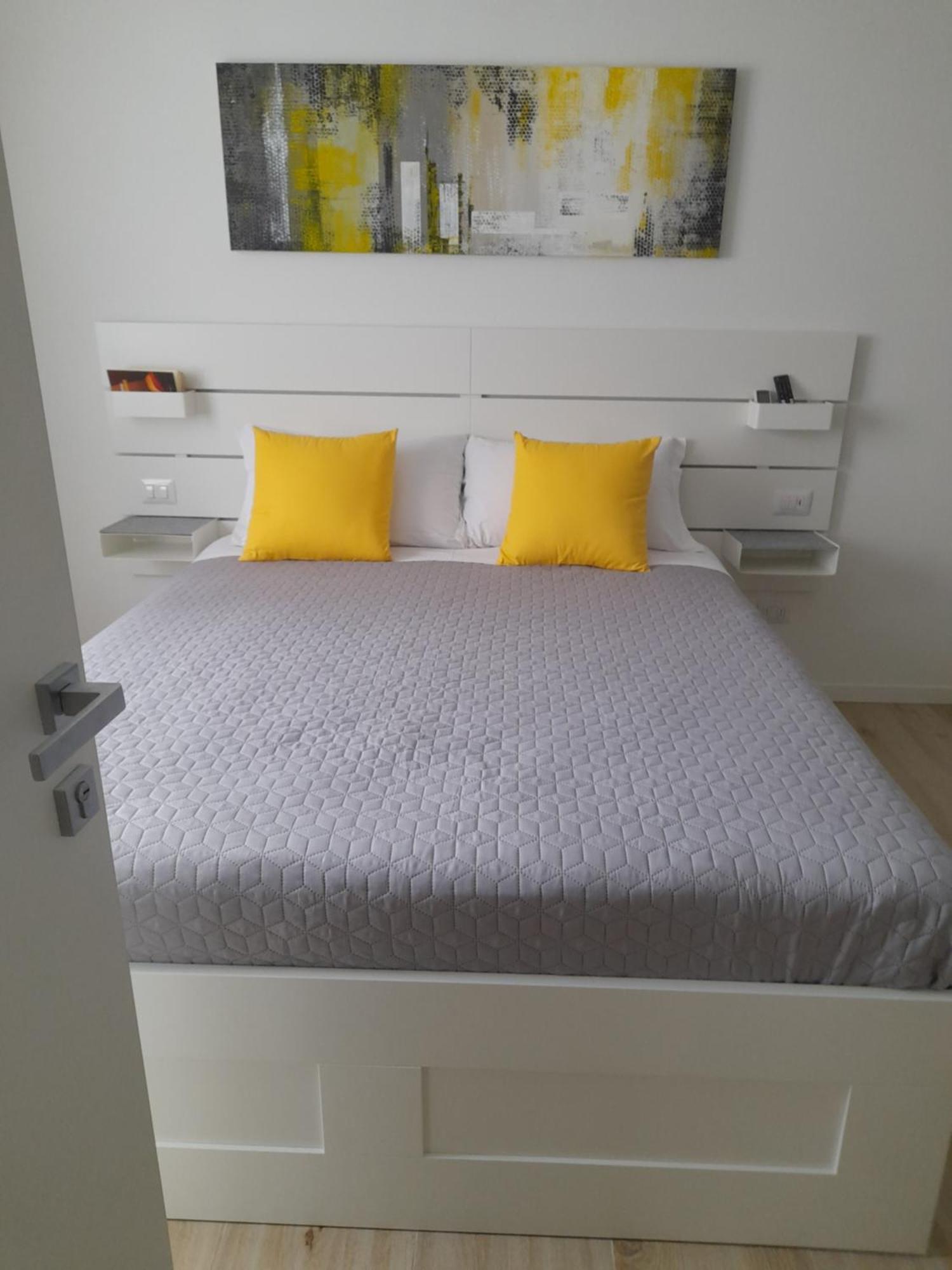 Verona Urban Apartment Екстер'єр фото